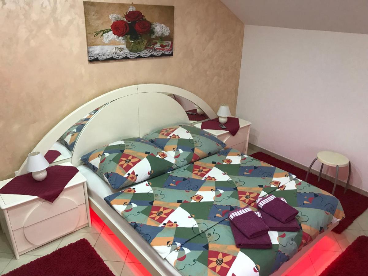 Guesthouse Rebel Deliblato Екстер'єр фото