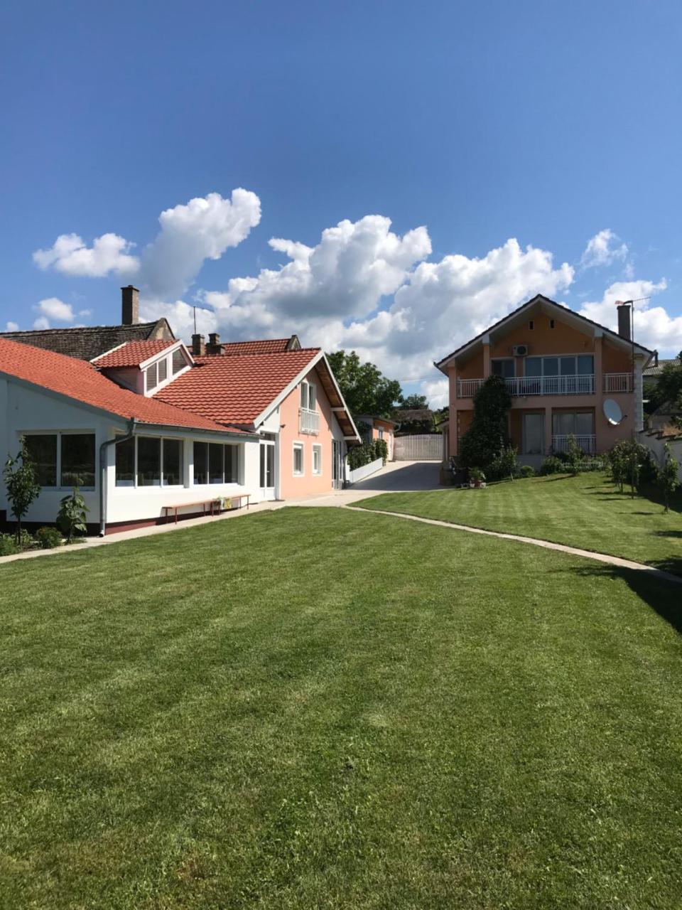 Guesthouse Rebel Deliblato Екстер'єр фото